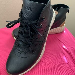 Timberland leather boot/sneaker